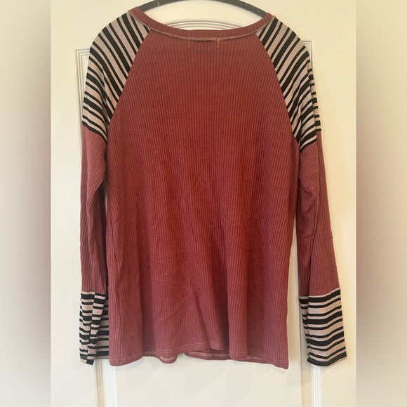 NWOT Haptics Mauve & Black Banded Stripe Ribbed Top With Thumbholes - Picture 3 of 6